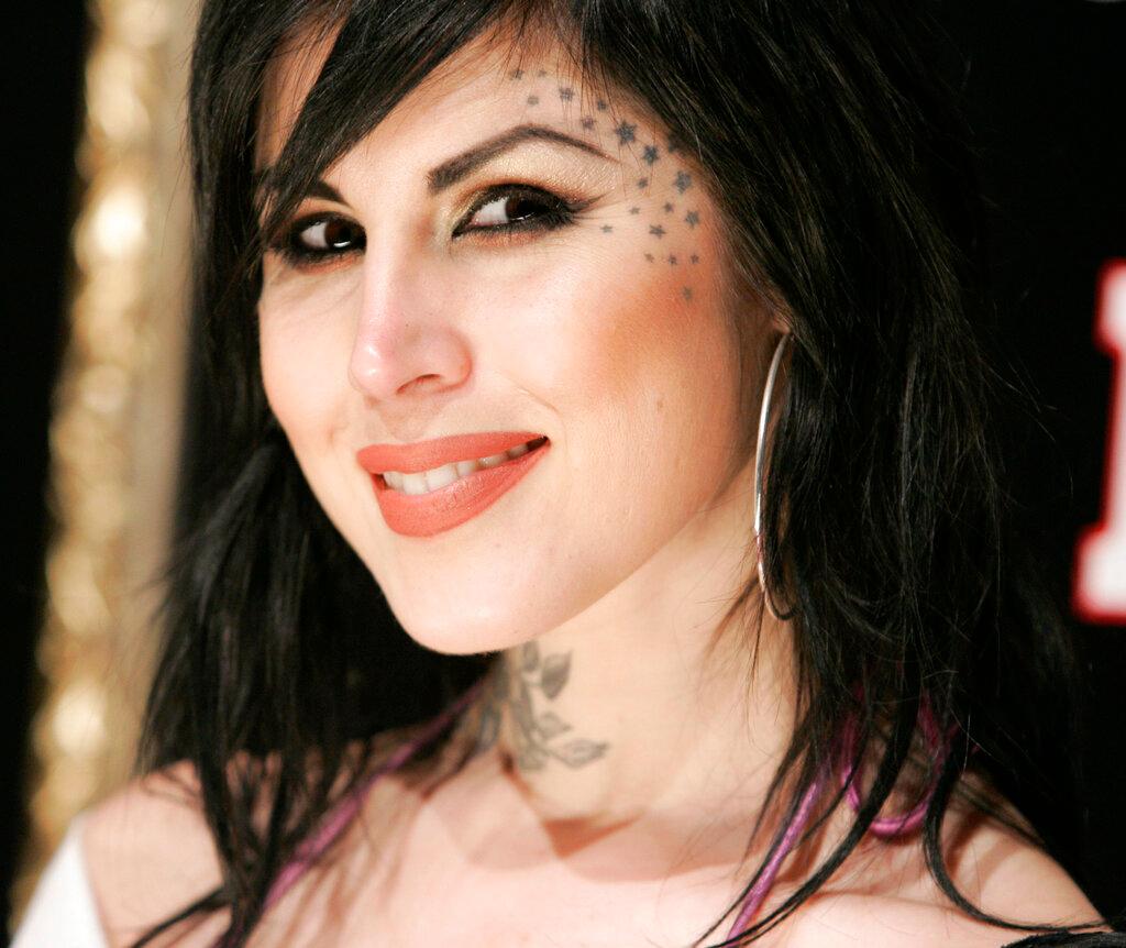 Jury Finds Tattoo Artist Kat Von D Didn't Violate Photographer's ...